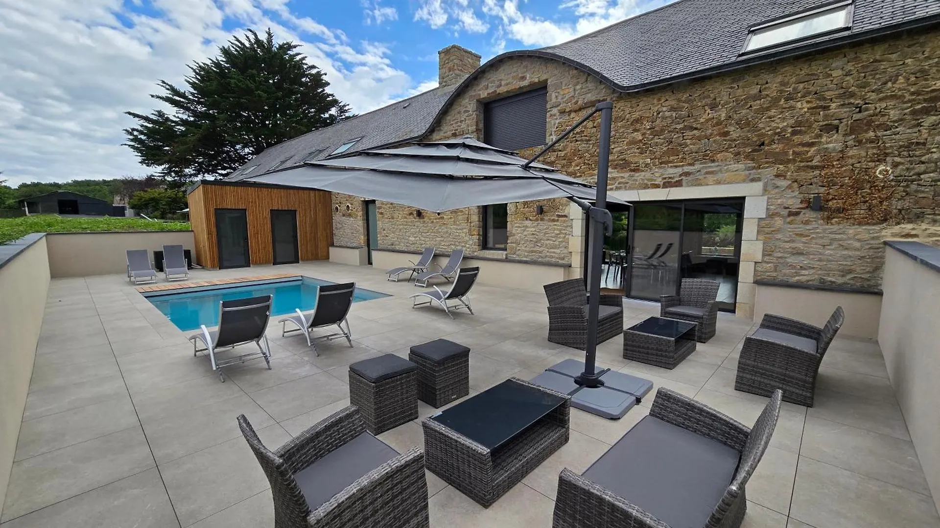 Luxueuse Longere 350M2 